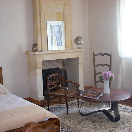 Bed and Breakfast Sous les Marronniers à Petit-Palais-et-Cornemps Extérieur photo